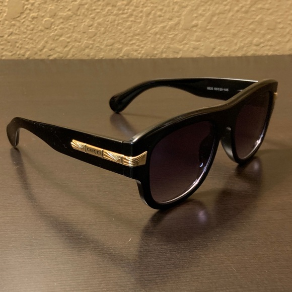 Gucci Black Sunglasses with Gold Details - Picture 1 of 5